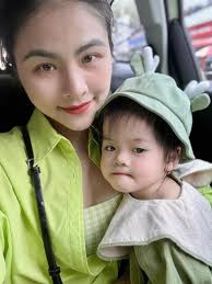 3 con gái xinh xắn giúp Vân Trang ngày càng giàu sang, tậu đất 50.000m2 và  biệt thự triệu đô