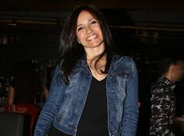 Συνέντευξη παραχώρησε τη δευτέρα 31 μαΐου, η γνωστή ηθοποιός στην κάμερα της εκπομπής love it και στην κατερίνα νινιού. Basw Goylielmakh Den Kanei Na Me Rwtas Thn Hlikia Moy Gkoygklare To