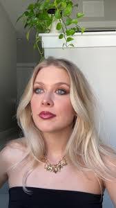 Julia Lacy's Instagram, Twitter & Facebook