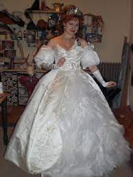 Ginger S Making Of Giselle S Wedding Dress Sewing Wedding Dress Disney Princess Dresses Dresses