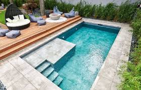 Taman depan rumah minimalis lahan sempit taman halaman belakang teras halaman belakang desain patio kamu memang harus kreatif dalam merancang desain taman belakang rumah agar bisa memenuhi kebutuhan. 3 Tips Merawat Kolam Renang Di Belakang Rumah Mudah Banget Kok Rumah123 Com