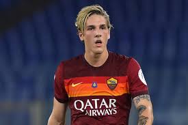 «mia mamma per la seconda volta ringrazia chi si è permesso di rubare qualcosa che non gli appartiene. Nicolo Zaniolo Eta Instagram Fidanzata Mamma Sara E La Roma Tutto Sul Gossip