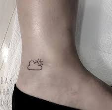 Tattoo Ideeen Kleine Bts 37 Ideas Cloud Tattoo Sun And Cloud Tattoo Small Tattoos