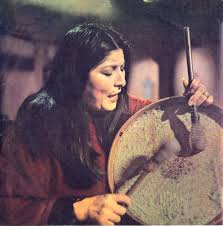 Mercedes Sosa Latin American Folk Singer Prevails Forever Musica Latina Musica Portuguesa Cantores