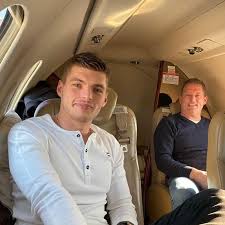 Hij was daarmee de jongste debutant ooit in de koningsklasse van de racesport, een. Max Verstappen On Instagram Next Stop Barcelona Max Verstappen Formel 1 Wolle Kaufen