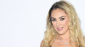 Aracely arámbula — переводы и тексты песен. Aracely Arambula Sus Condiciones Para Salir En La Serie De Luis Miguel