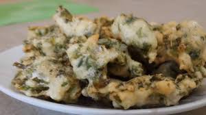 A questo punto, con l'aiuto di un cucchiaio, prendere una porzione di impasto e lasciamolo 'cadere' all'interno del pentolino. Frittelle Con Alghe Youtube