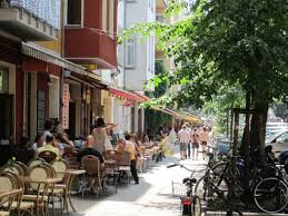 Willkommen In Germany Simon Dach Strasse Berlin Berlin Simon Dach Strasse Willkommen In Germany Best Places To Live Cool Countries Cities In Europe
