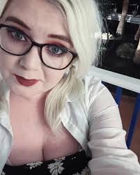 Canines and Cosmetics Blog