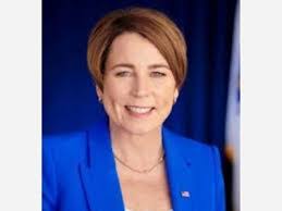 Karen Delorme's Instagram, Twitter & Facebook