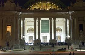 It is a hybrid building in terms of its architecture, its usage and its history. Grand Palais Paris Tourist Office