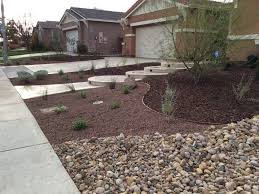 Gravel Front Yard Desertlandscape Mccabes Circle Steps Xeriscape Front Yard Low Water Landscaping Front Yard Desert Landscaping
