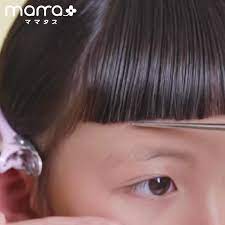 オンザ眉毛がかわいすぎる おうちで簡単前髪ぱっつんカット 動画 子供髪型 女の子 キッズ ヘアスタイル 女の子 赤ちゃん 前髪