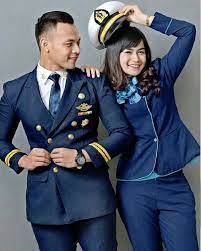 Kabar perselingkuhan ini pertama kali diunggah oleh istri dari pramugara lion air, anoure aslama, sinta dearfiani. Kumpulan Foto Prewedding Dengan Pria Berseragam Gagah Di Barisan Mesra Bareng Pasangan