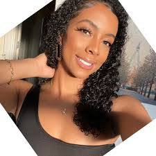 Leah Slater's Instagram, Twitter & Facebook