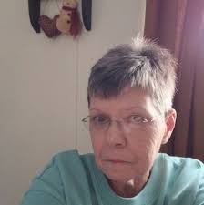 I need some help as I don't seem to be able to put colours and designs  together . I've just decorated our bedroom but it's not working at all. I  changed the