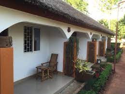 Hotels near brownstone country home, lira on tripadvisor: Akkers Naast De Lodge Picture Of Brownstone Country Home Lira Tripadvisor