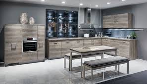 Cuisine en l, cuisine en u, cuisine avec îlot central, cuisine linéaire,… les plans de cuisine de différents types ne manquent pas. Comment Reussir L Amenagement De Sa Cuisine Avec L Aide D Un Cuisiniste