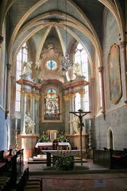 Panoramio Photo Of Fransiscan Church Interior Bratislava Church Interior Church Architecture Church