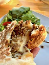 Gefulltes Pfannenbrot Kochtheke Rezept Pfannenbrot Hauptspeise Essen Und Trinken