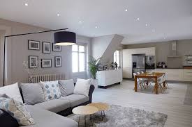 Piece De Vie Gris Perle Et Bleu Petrole Sejour Ouvert Sur Cuisine Et Salle A Manger Salle A Manger Grise Deco Salle A Manger Decoration Salle A Manger