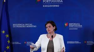 Mariana vieira da silva is the daughter of politician josé antónio vieira da silva, himself a government minister in the socialist cabinets of josé sócrates. Mariana Vieira Da Silva Primeira Ministra Por 15 Dias Pressnet