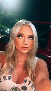 Allie Maness's Instagram, Twitter & Facebook