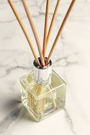 The fluorescence excitation spectrum of a single fluorophore species in dilute solution is usually identical to its absorption spectrum. Floressence