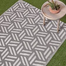 Polypropylen ist eine art von kunststoff, der leicht, haltbar und vielseitig ist. Outdoor Teppich Luna Aus Polypropylen Mit Grauem Muster