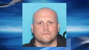 Reward offered in U.S. Marshals search for wanted Oregon man