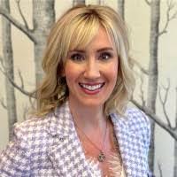 Christine Jetton's Instagram, Twitter & Facebook