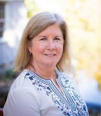 Bella Batista's Instagram, Twitter & Facebook