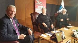 Müjdat gezen sanat merkezini kurmuştur. Metin Akpinar Ve Mujdat Gezen E Saldiran Erdogan In Amaci Ekonomik Krizi Saklamak Boldmedya