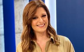 O então noivo da apresentadora da tvi perdeu a vida num acidente de viação. Maria Botelho Moniz Famosos Fas E Namorado Radiantes Com Futuro Na Tvi Tu Es A Melhor Vip Pt