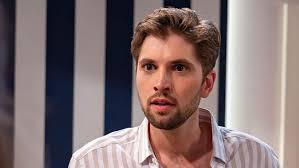 Sturm der Liebe"-Vorschau heute: Henry steht vor einer schweren  Entscheidung - TV-Starts bei FILMSTARTS.de