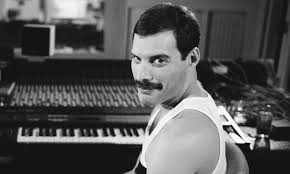 Freddie mercury was one of the greatest frontmen in rock music history, but how well do you know the man behind the. Freddie Mercury Neues Solo Album Des Queen Sangers Udiscover
