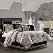 Black And Silver Damask Bedding J Queen New York Giselle 4 Pc Damask Scroll Heavyweight Comforter Set Color Silver Jcpenney In 2020 Comforter Sets Bed Linens Luxury Luxury Comforter Sets