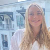 Rhonda Avery's Instagram, Twitter & Facebook