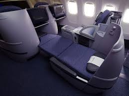 The new flatbed business/first seats on united's 757's are awful. United Airline Boeing 777 Business Class United Airlines And Travelling