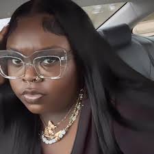 Type "yes" if you know God reigns every day!