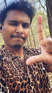 When it comes to Lalettan, it becomes too personal ❤️ @mohanlal ❤️  @thudarummovie #kondattam, ., Benzeeee...... 😘, ., @tharun_moorthy  @rejaputhravisualmedia @kr.sunil_ @shobana_danseuse ...