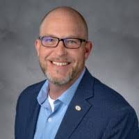 Derek Crooks's Instagram, Twitter & Facebook