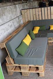 En palettes, mon salon de jardin est à petit prix. Construire Un Salon De Jardin En Bois De Palette Passeur De Plantes Meubles De Patio Palette Salon De Jardin Palettes Palette Bois