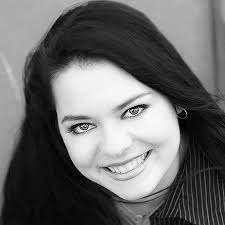 Tracy Dorr's Instagram, Twitter & Facebook