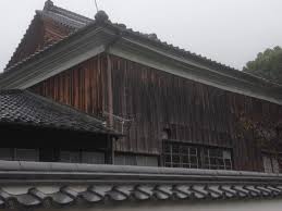 Maple is a lot harder, so i have to go slower and hold the flame a bit closer. Japanese Burnt Wood Japanese Charred Wood Siding Yakisugi Wood Charred Wood Siding Wood Siding Wooden House Design