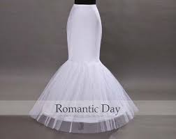 For Under My Dress Add Blue Tulle To It To Make It Puffier White 1 Hoop Bone Mermaid Elastic Petticoat Saias Para Casamento Anagua Vestido Casamento Civil