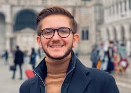 Leo Kupper's Instagram, Twitter & Facebook