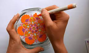 12 Best Paint Pens For Glass Reviewed And Rated In 2021 Art Ltd Mag