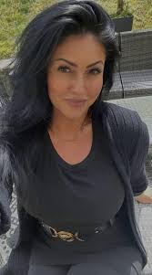 Today was my birthday.. i cut cake alone. Bcoz i am widower 😭 nobody loves  me. Age not matter for me. I respect relations.