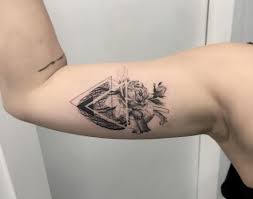Tattoo am oberarm innen machen lassen ideen. Pin Auf Tattoos